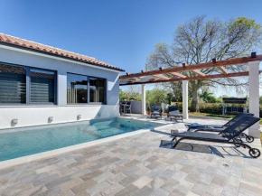Exquisite Holiday Home in Gali ana with Pool